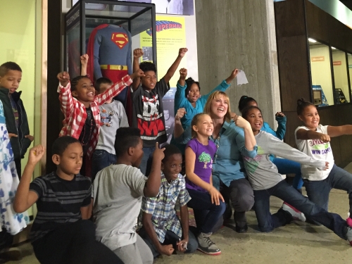 Schoolchildren from Columbus’ Duxberry Park Alternative Elementary School pose with the Superman suit on loan from the National Museum of American History to the Ohio History Connection. Photo courtesy Smithsonian Affiliations. Schoolchildren at Superman exhibit, Ohio History Connection.